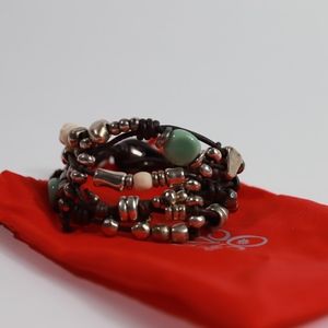 Uno de 50 Bracelet in leather, silver , beads